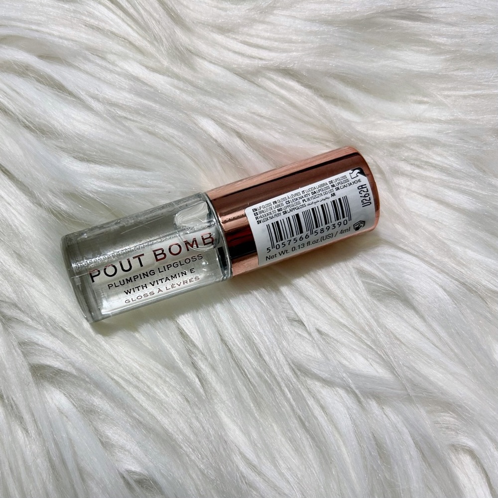 ✨3 FOR $20✨ NEW Makeup Revolution plumping lip gloss